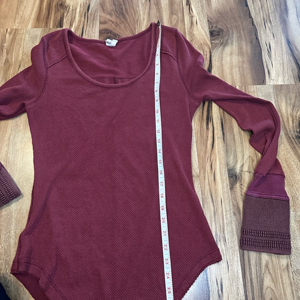 Free People Thermal Top L Burgundy Sunnie Valley Long Sleeve Boho Cuff Detail - Picture 7 of 8